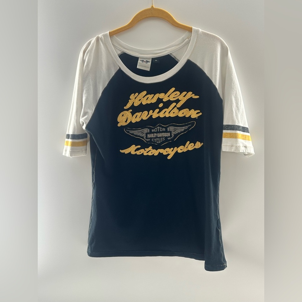 Harley-Davidson Black and White Raglan‎ Shirt Size XL